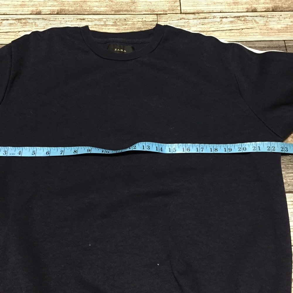 Zara Sweatshirt Men’s L Navy Blue Red Arm Stripe Pullover Fleece Crewneck - Picture 2 of 9
